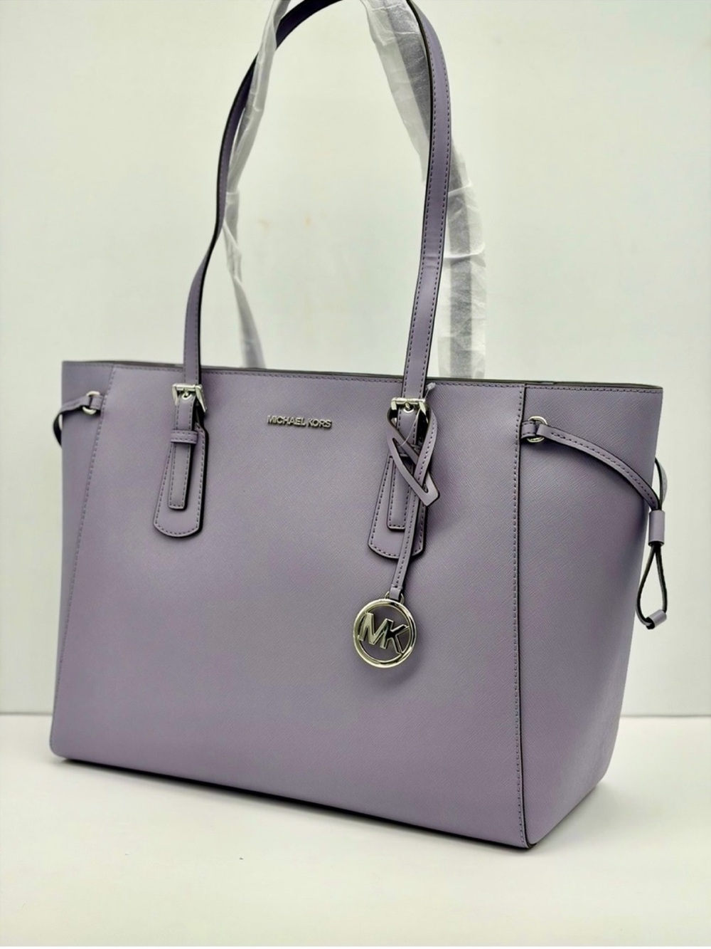 Michael Kors Voyager Large. Saffiano Leather Tote Shoulder Bag Lilac